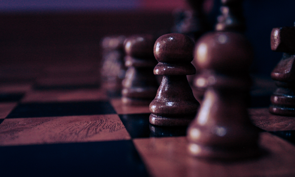 The Rubinstein Trap: Exploiting Overextension with Precision